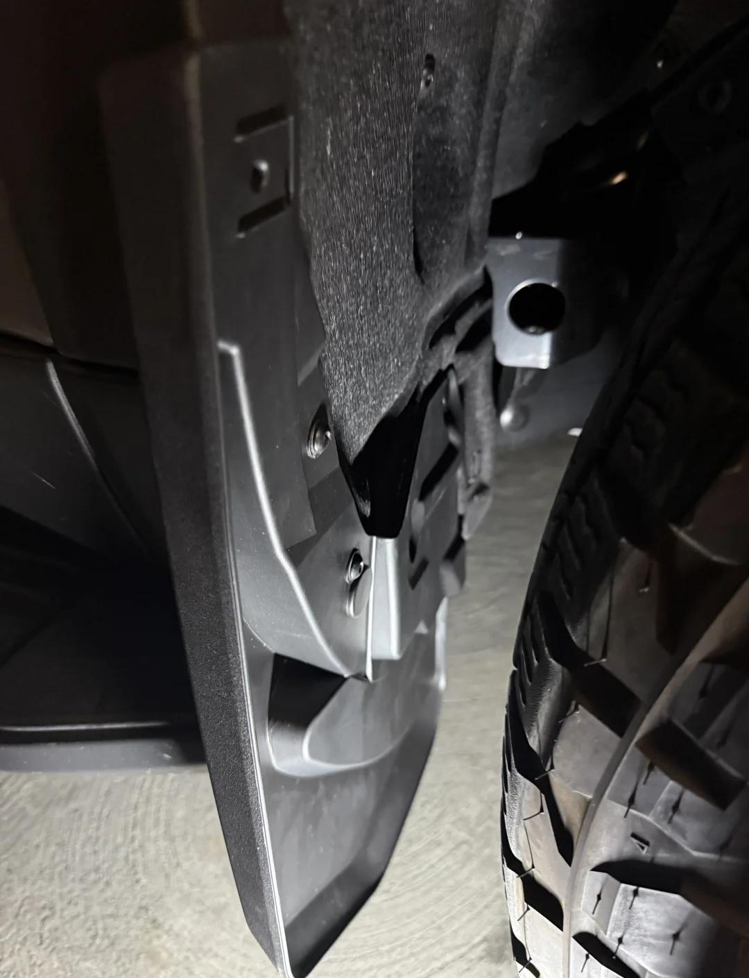 安装挡泥板,雨天出行减少糟心指数